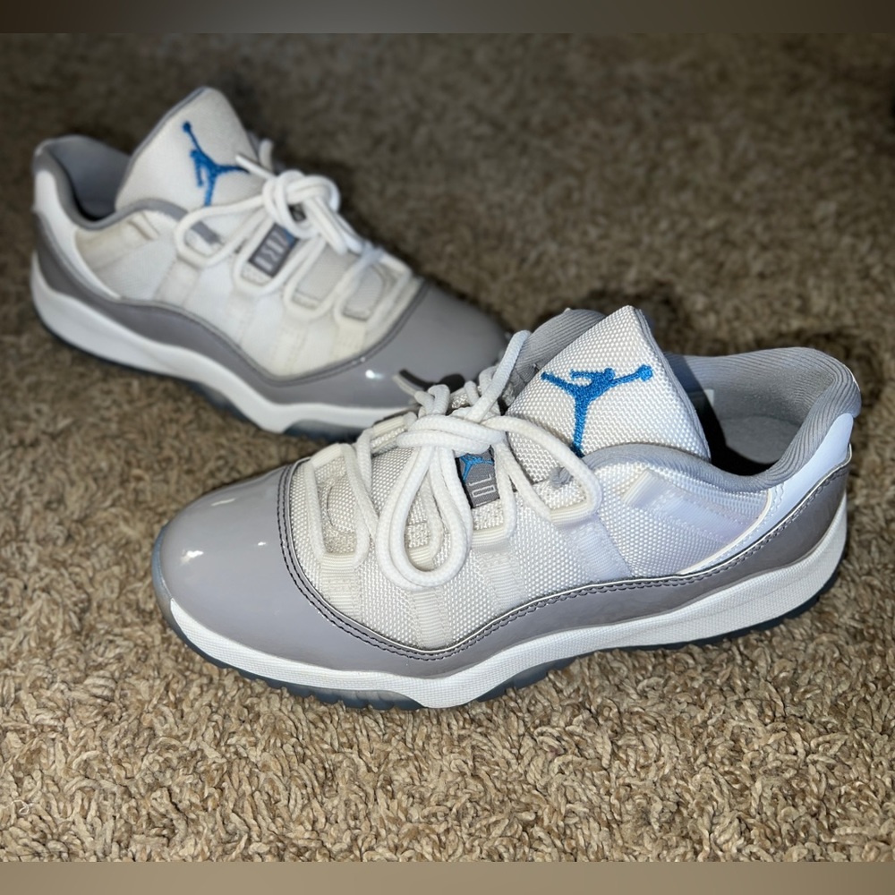 Jordan 11s Retro Low Cement Grey size 2Y